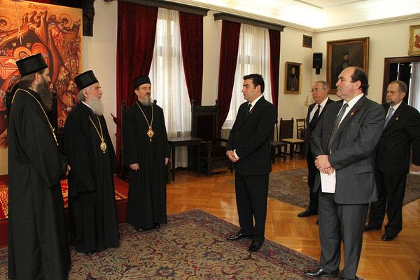 Serbian Patriarch decorated by Prince Davit of Georgia