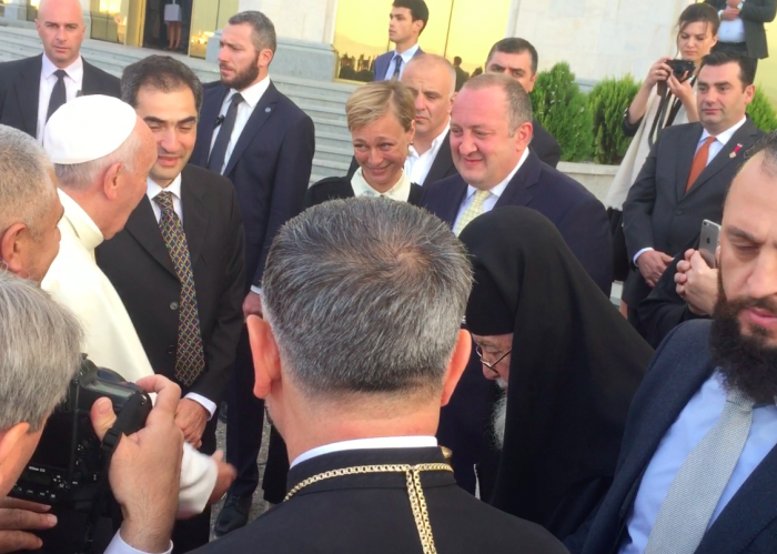 Crown Prince Davit joins national leaders to bid farewell to Pope Francis